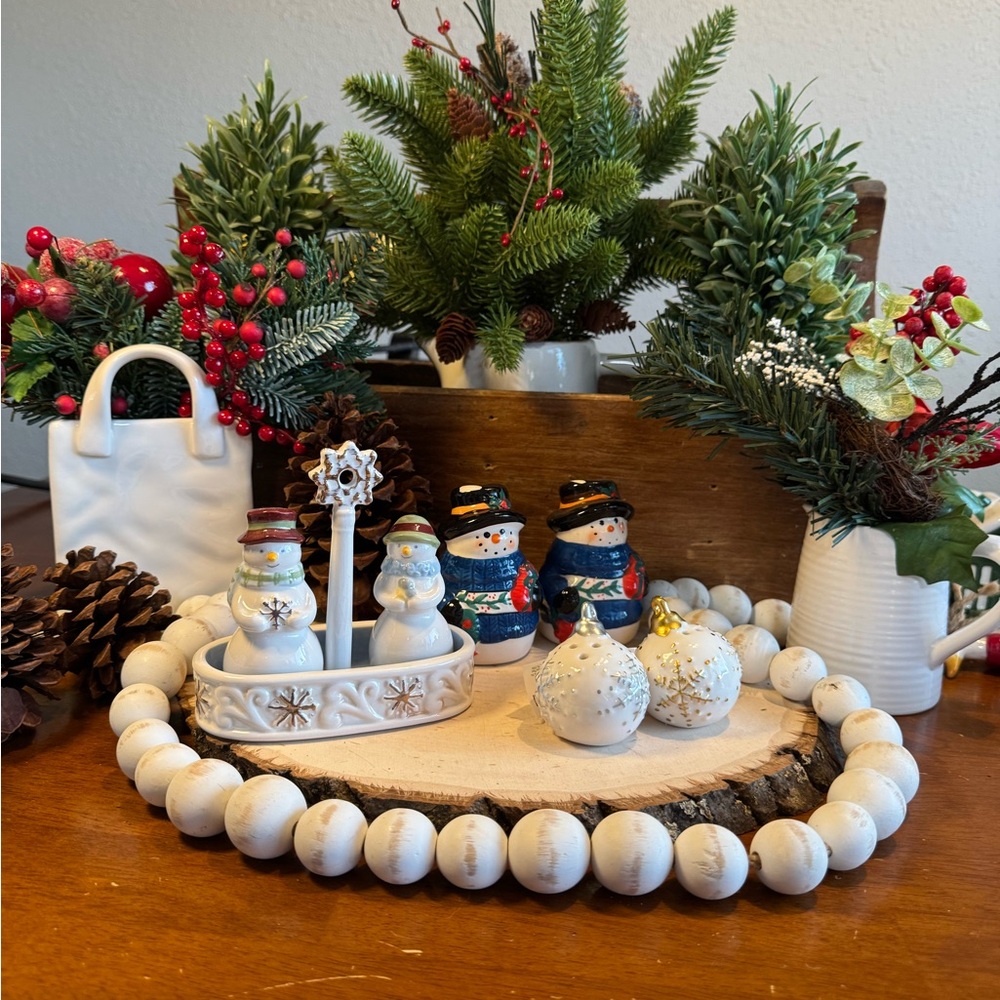 Festive Snowman Salt and Pepper Shaker Sets - Picture 2 of 11